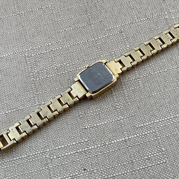 claremont Accessories Claremont Ladies Wristwatch Quartz Analog